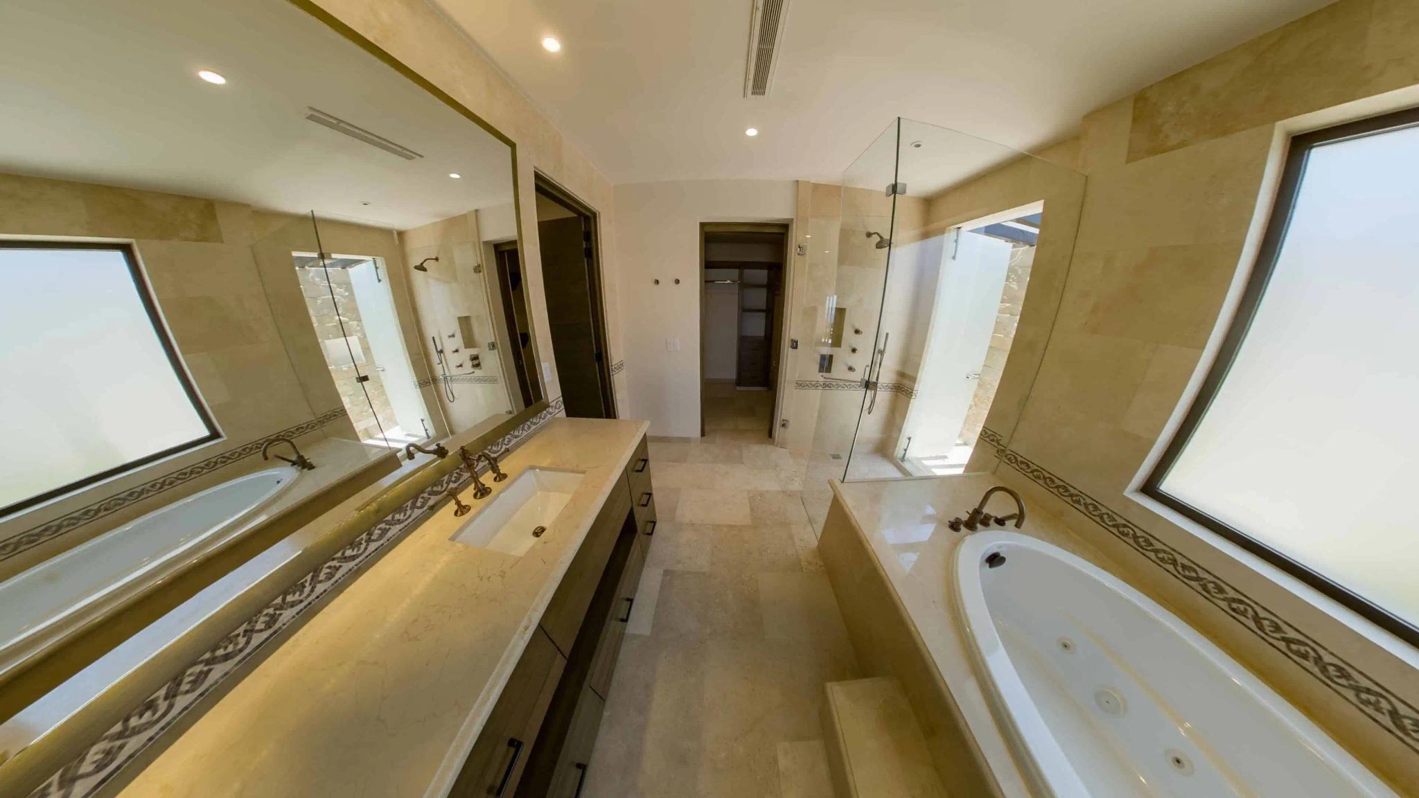 08villa_quivira_los_cabos_coronado_villa32_bathroom_bedroom2_1_c8be8d6792